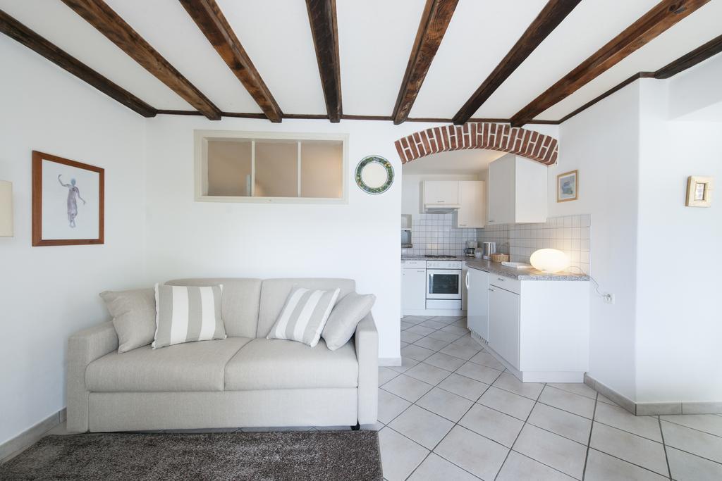 Apartments Posta Al Lago Ronco sopra Ascona Rom bilde